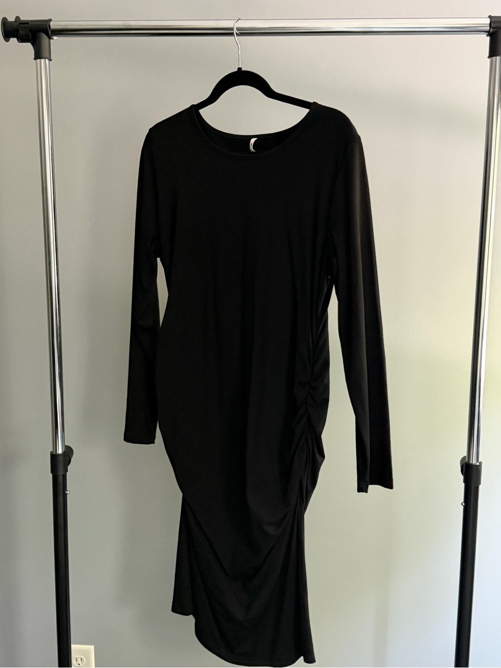 Long Sleeve Black Ruched Midi Dress XL